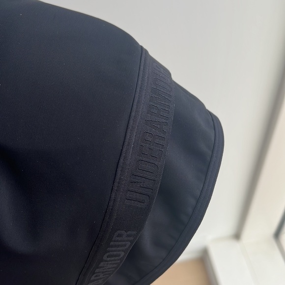 Underarmour padded sports bra (s) - almost brand new! - Picture 5 of 7